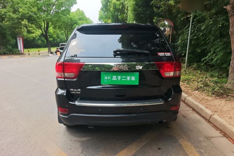 Used Jeep Grand Cherokee 2012 3.6L Luxury Navigation Edition Rear