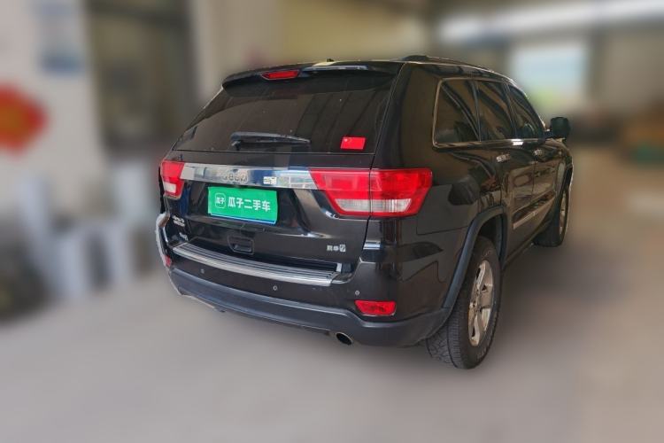 Used Jeep Grand Cherokee 2012 3.6L Luxury Navigation Edition Rear Right 45 Deg