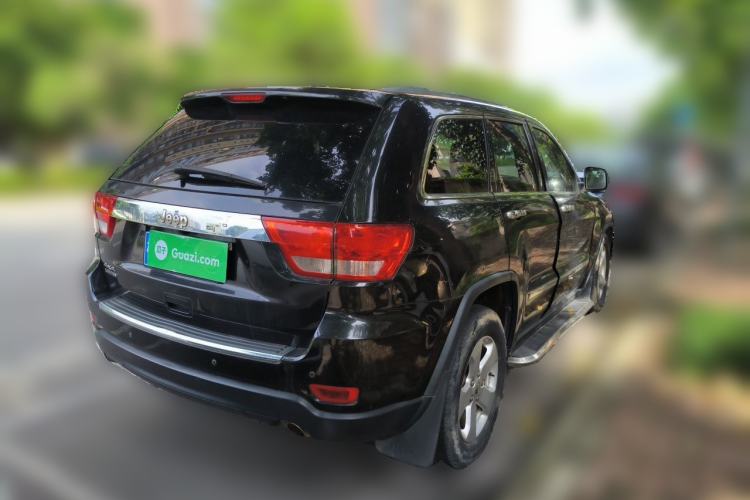 Used Jeep Grand Cherokee 2012 3.6L Luxury Navigation Edition Rear Right 45 Deg