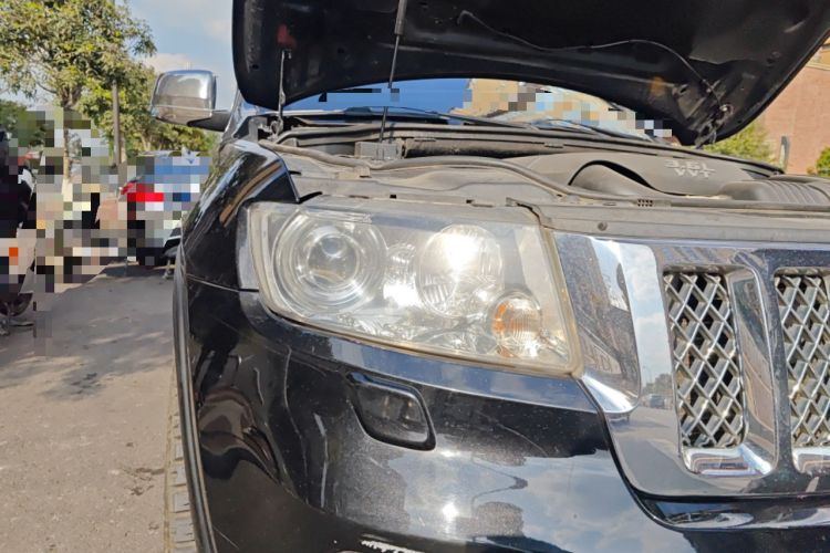 Used Jeep Grand Cherokee 2012 3.6L Flagship Navigation Edition Right Front Headlight