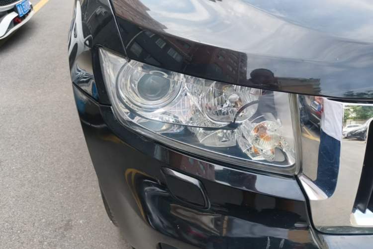 Used Jeep Grand Cherokee 2012 3.6L Comfort Navigation Edition Right Front Headlight