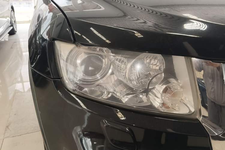 Used Jeep Grand Cherokee 2012 5.7L Flagship Navigation Edition Right Front Headlight