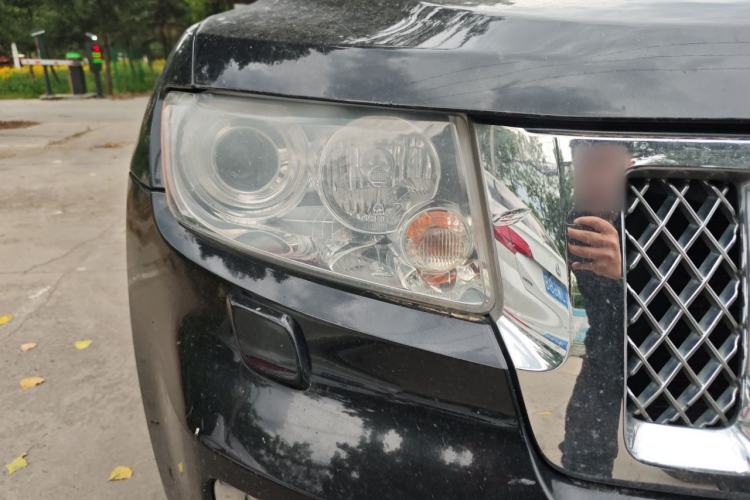 Used Jeep Grand Cherokee 2012 5.7L Flagship Navigation Edition Right Front Headlight