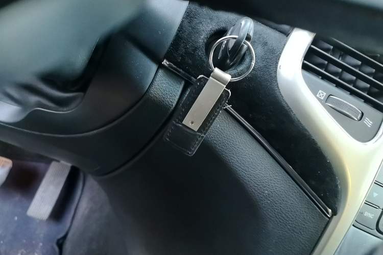 Used Jeep Grand Cherokee  Vehicle Key