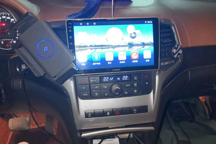 Used Jeep Grand Cherokee 2012 3.6L Flagship Prestige Edition Audio And AC Panel