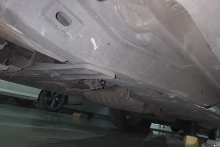 Used Jeep Grand Cherokee 2012 3.6L Flagship Prestige Edition Chassis Front Left