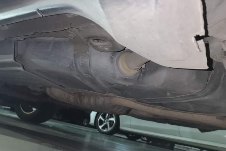 Used Jeep Grand Cherokee 2012 3.6L Flagship Prestige Edition Chassis Rear Left