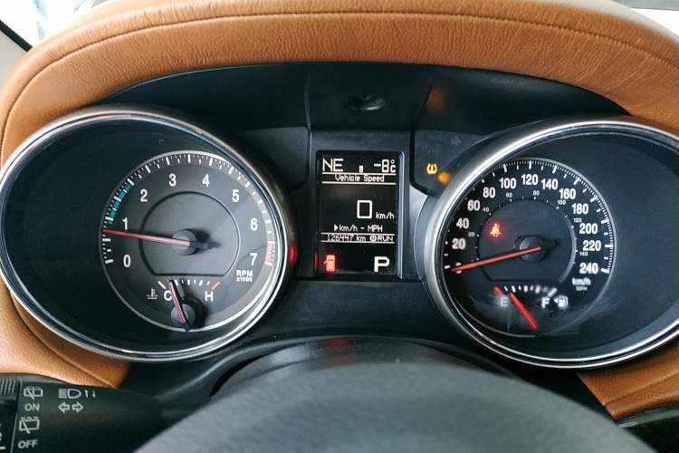 Used Jeep Grand Cherokee 2012 3.6L Flagship Prestige Edition Instrument Cluster