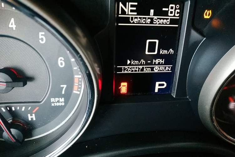 Used Jeep Grand Cherokee 2012 3.6L Flagship Prestige Edition Odometer Close Up