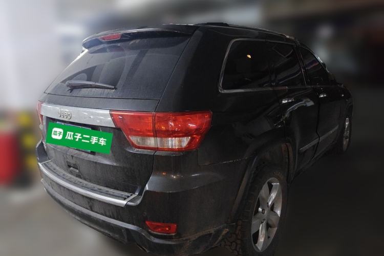 Used Jeep Grand Cherokee 2012 3.6L Flagship Navigation Edition Rear Right 45 Deg