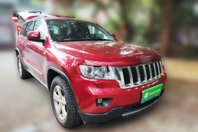 Used Jeep Grand Cherokee 2012 3.6L Luxury Navigation Edition Front Right 45 Deg