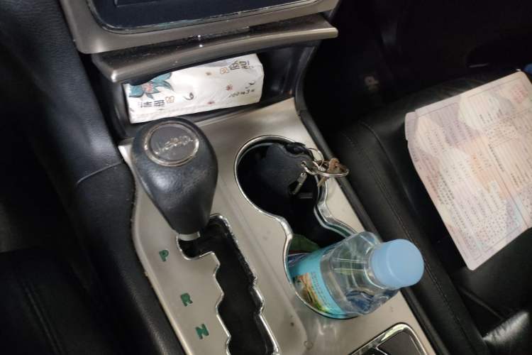 Used Jeep Grand Cherokee 2012 3.6L Comfort Navigation Edition Gear Lever