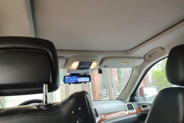 Used Jeep Grand Cherokee 2012 3.6L Luxury Navigation Edition Headliner
