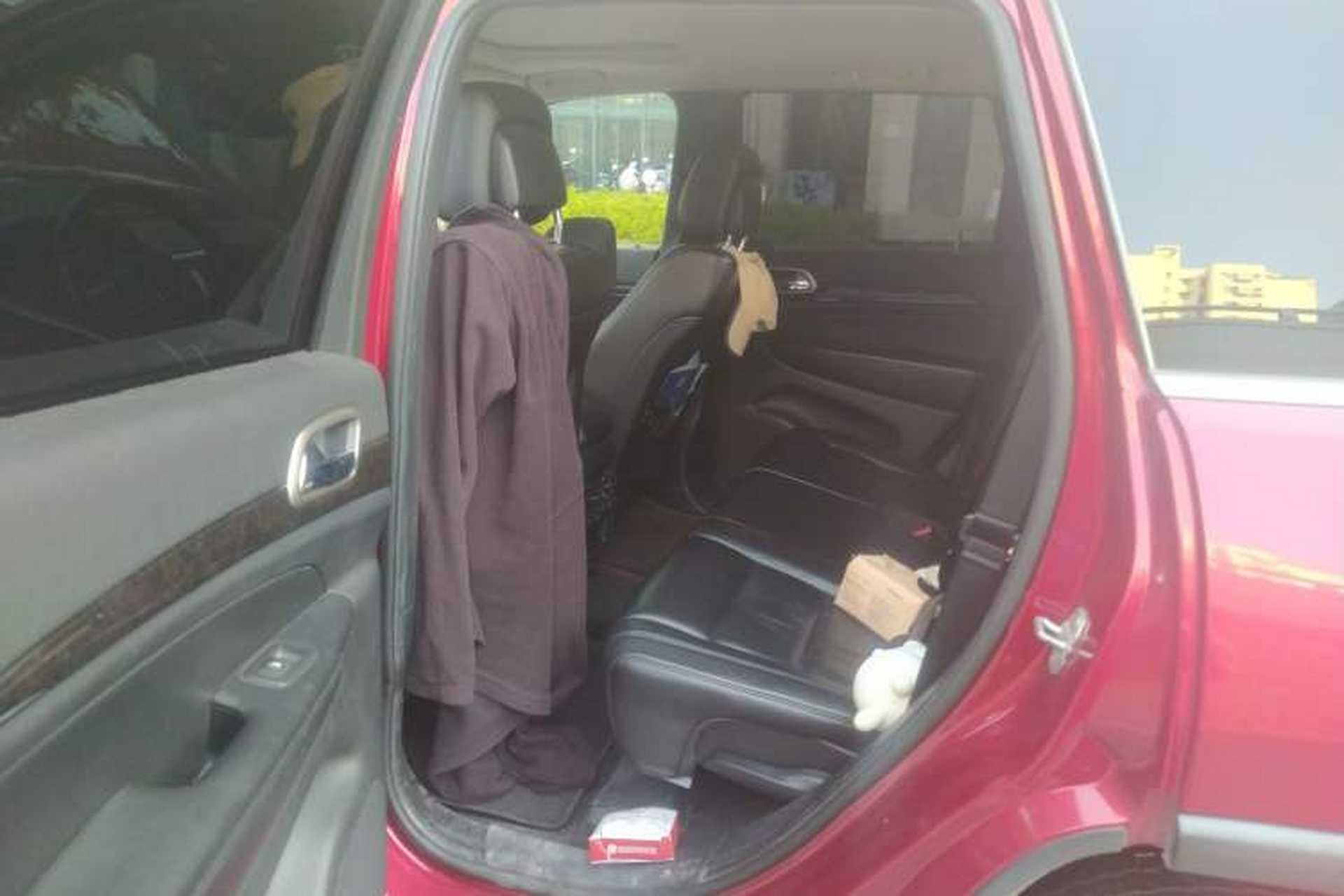 Used Jeep Grand Cherokee 2012 3.6L Comfort Navigation Edition Left Rear Seat