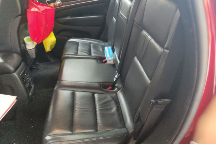 Used Jeep Grand Cherokee 2012 3.6L Luxury Navigation Edition Left Rear Seat