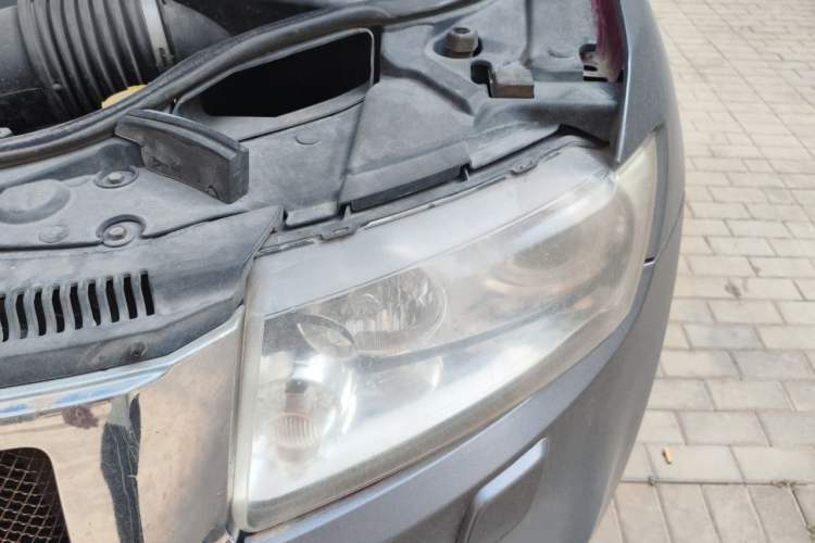 Used Jeep Grand Cherokee 2012 3.6L Flagship Navigation Edition Engine Bay Left