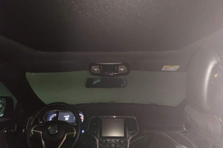 Used Jeep Grand Cherokee 2012 3.6L Luxury Navigation Edition Headliner