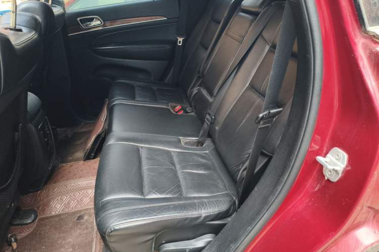Used Jeep Grand Cherokee 2012 3.6L Flagship Navigation Edition Left Rear Seat