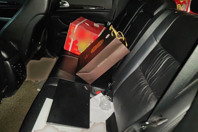 Used Jeep Grand Cherokee 2012 3.6L Comfort Navigation Edition Left Rear Seat