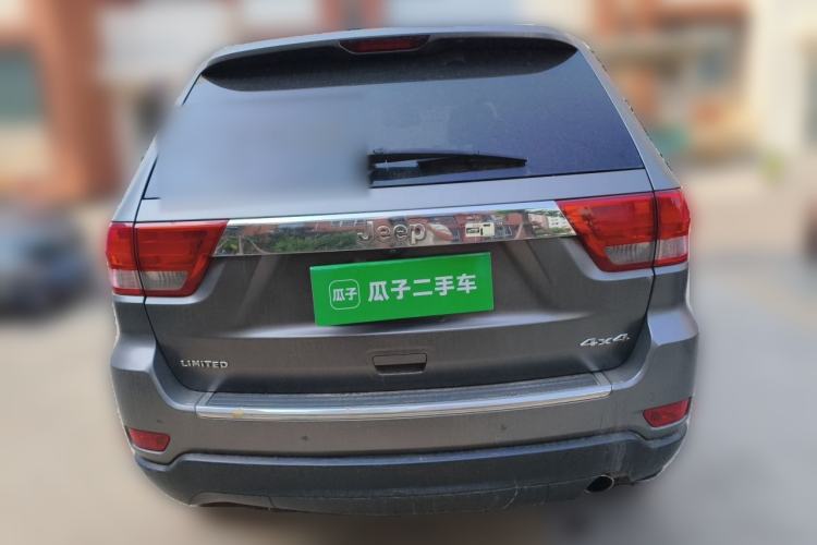 Used Jeep Grand Cherokee 2012 3.6L Flagship Navigation Edition Rear