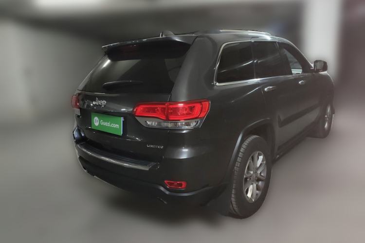 Used Jeep Grand Cherokee 2012 3.6L Luxury Navigation Edition Rear Right 45 Deg