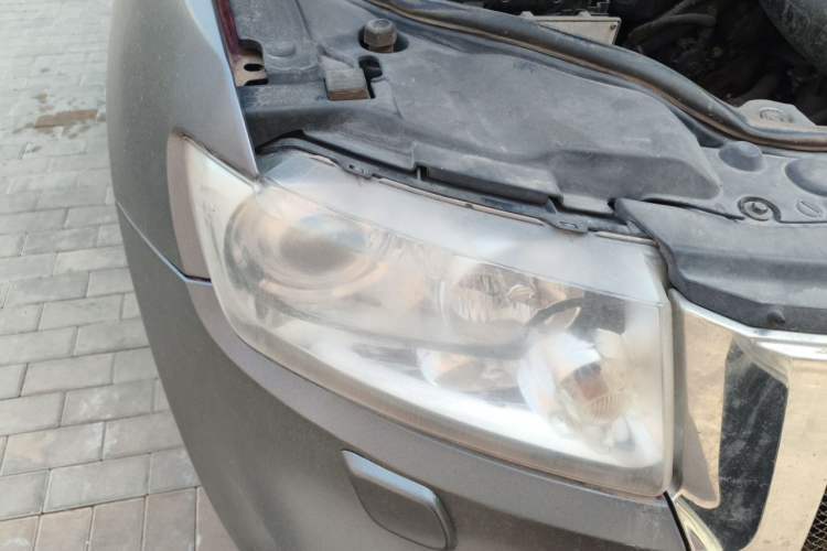 Used Jeep Grand Cherokee 2012 3.6L Flagship Navigation Edition Right Front Headlight