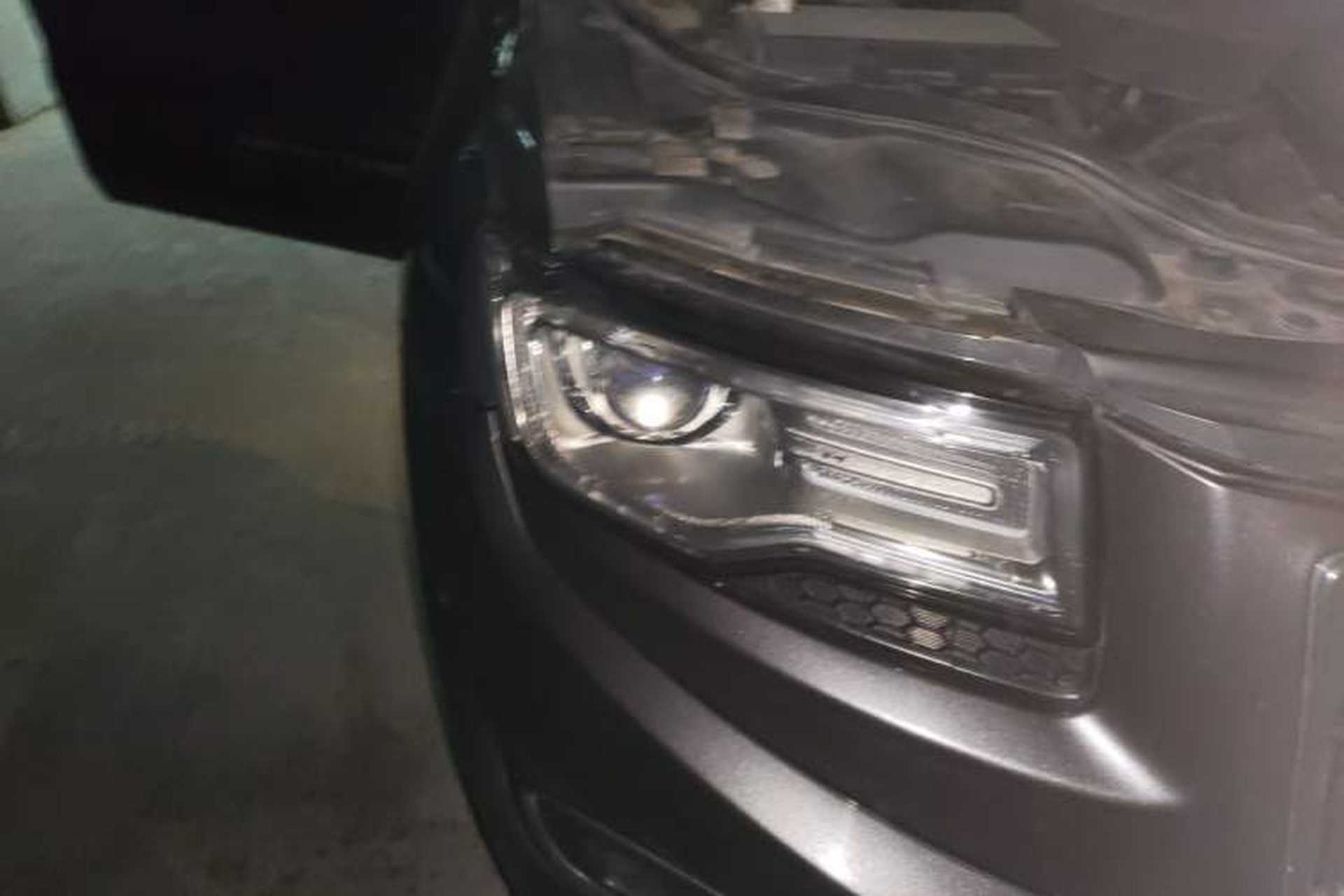 Used Jeep Grand Cherokee 2012 3.6L Luxury Navigation Edition Right Front Headlight