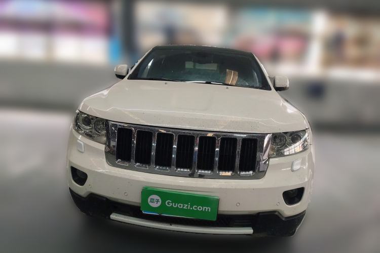 Used Jeep Grand Cherokee 2012 3.6L Luxury Navigation Edition Front
