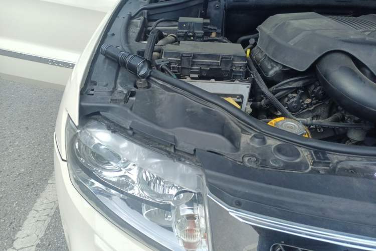 Used Jeep Grand Cherokee 2012 3.6L Flagship Prestige Edition Engine Bay Right