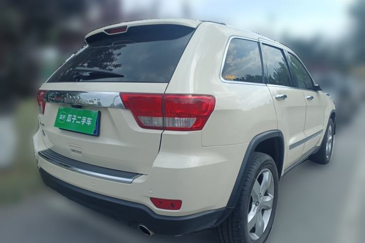 Used Jeep Grand Cherokee 2012 3.6L Flagship Prestige Edition Rear Right 45 Deg