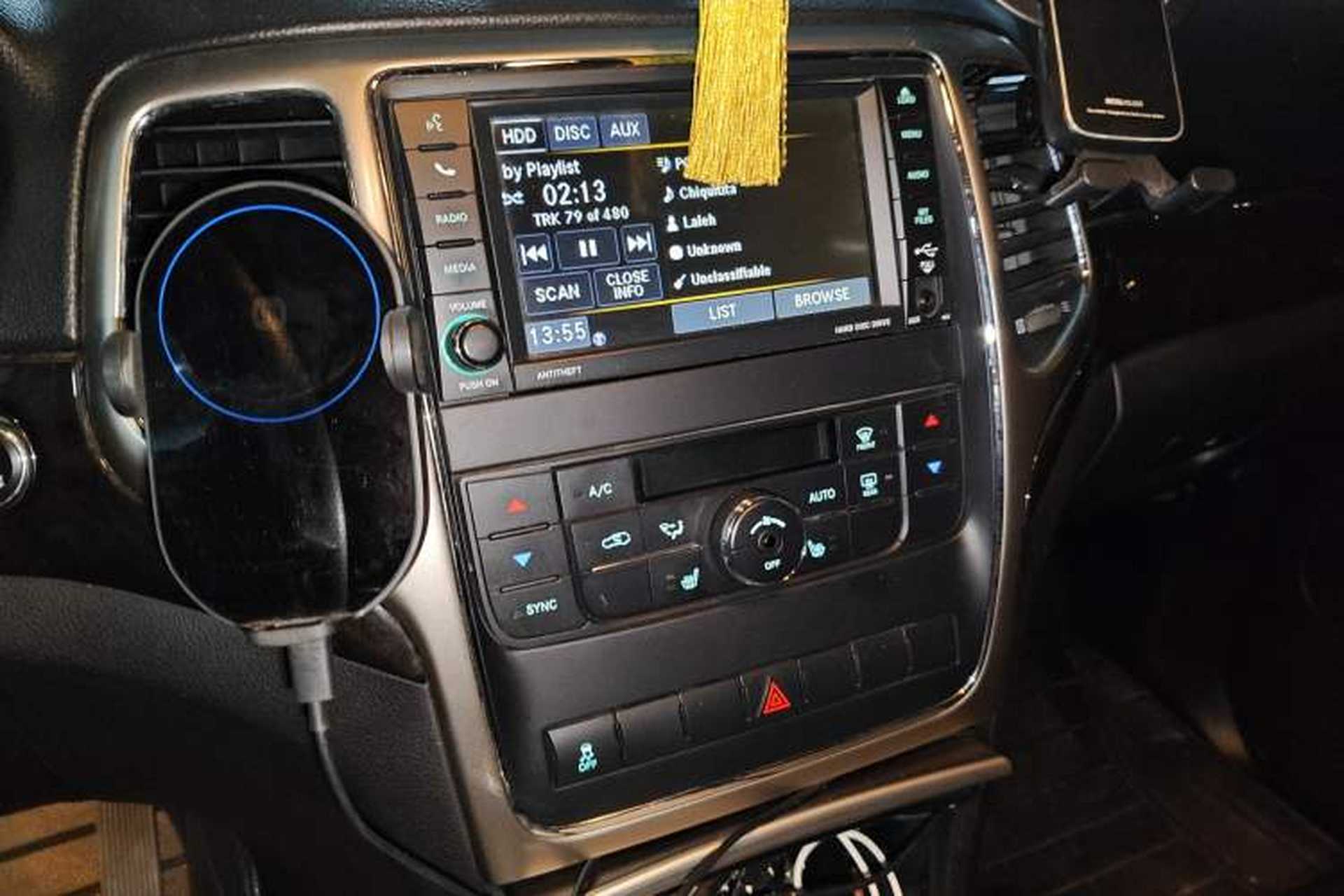 Used Jeep Grand Cherokee 2013 3.6L Comfort Edition Audio And AC Panel
