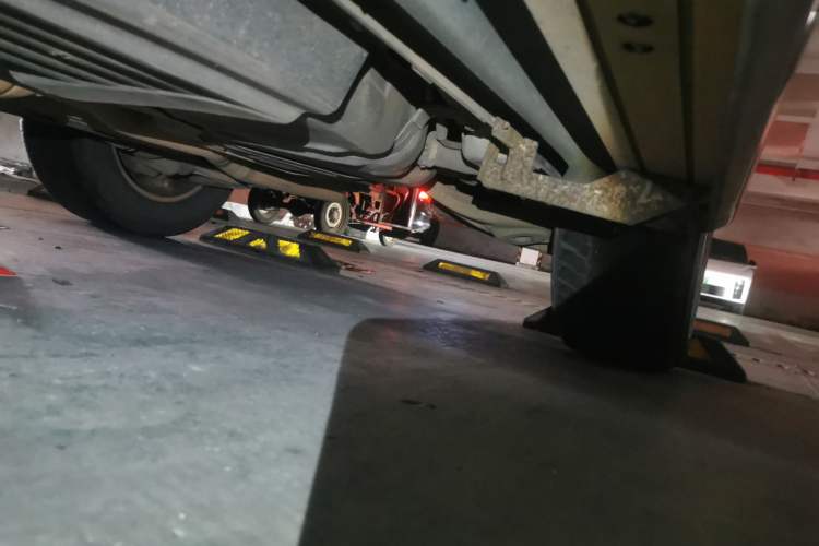 Used Jeep Grand Cherokee 2013 3.6L Comfort Edition Chassis Front Left