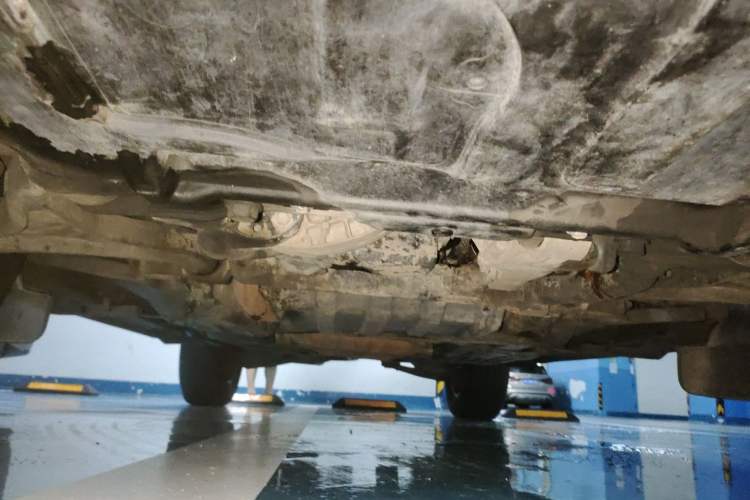 Used Jeep Grand Cherokee 2013 3.6L Luxury Navigation Edition Chassis Front