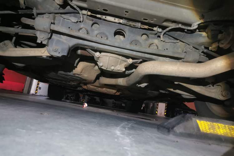 Used Jeep Grand Cherokee 2013 3.6L Comfort Edition Chassis Rear