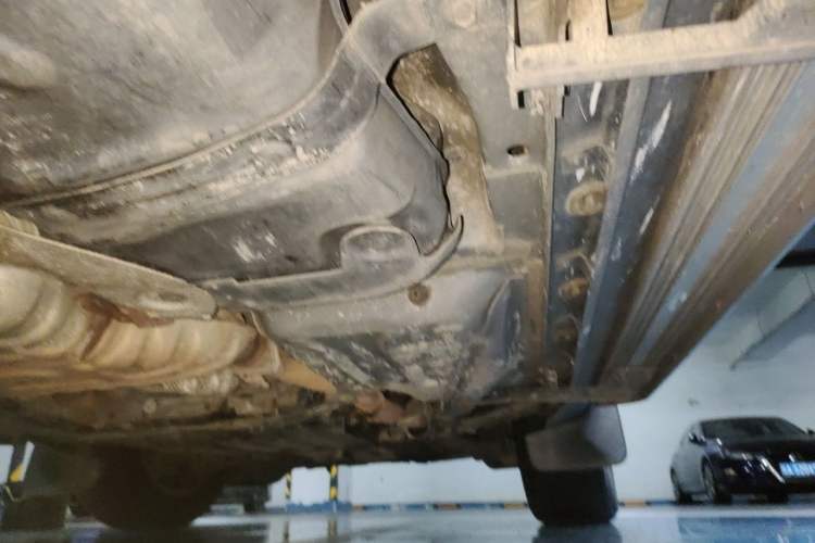 Used Jeep Grand Cherokee 2013 3.6L Luxury Navigation Edition Chassis Rear Right