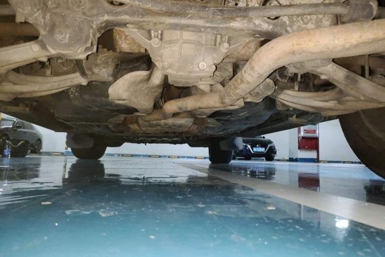 Used Jeep Grand Cherokee 2013 3.6L Luxury Navigation Edition Chassis Rear