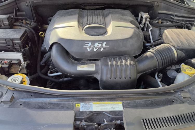 Used Jeep Grand Cherokee 2013 3.6L Luxury Navigation Edition Engine Bay