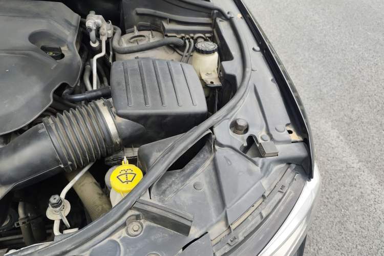 Used Jeep Grand Cherokee 2013 3.6L Comfort Edition Engine Bay Left