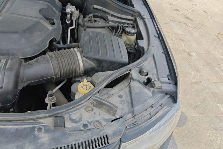 Used Jeep Grand Cherokee 2013 3.6L Luxury Navigation Edition Engine Bay Left