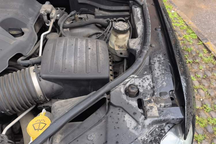 Used Jeep Grand Cherokee 2013 3.6L Luxury Navigation Edition Engine Bay Left