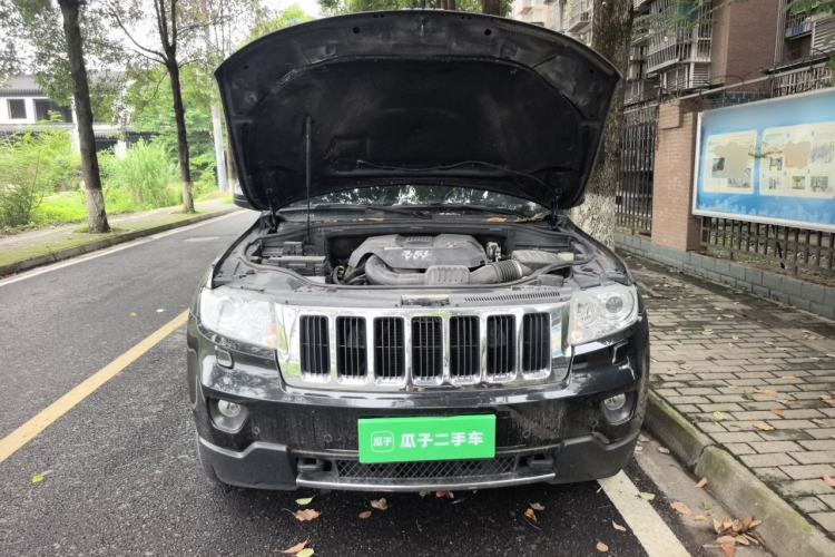 Used Jeep Grand Cherokee 2013 3.6L Comfort Navigation Edition Engine Bay