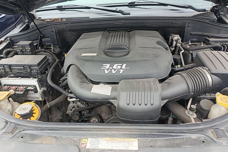 Used Jeep Grand Cherokee 2013 3.6L Comfort Navigation Edition Engine Bay