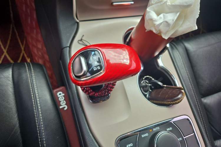 Used Jeep Grand Cherokee 2013 3.6L Comfort Edition Gear Lever