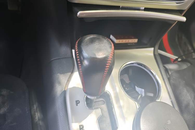 Used Jeep Grand Cherokee 2013 3.6L Comfort Navigation Edition Gear Lever