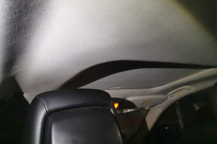 Used Jeep Grand Cherokee 2013 3.6L Comfort Edition Headliner