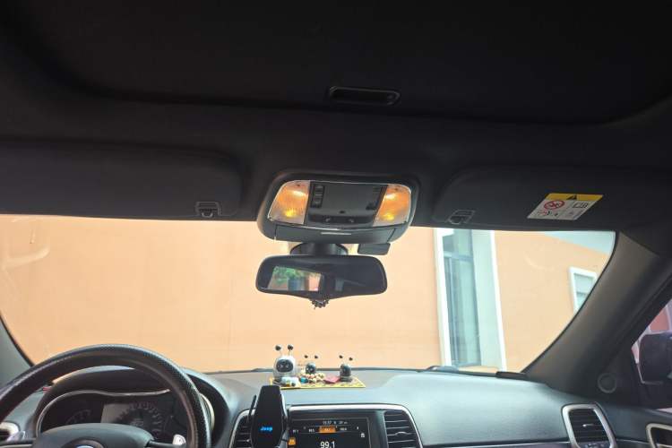 Used Jeep Grand Cherokee 2013 3.6L Comfort Edition Headliner