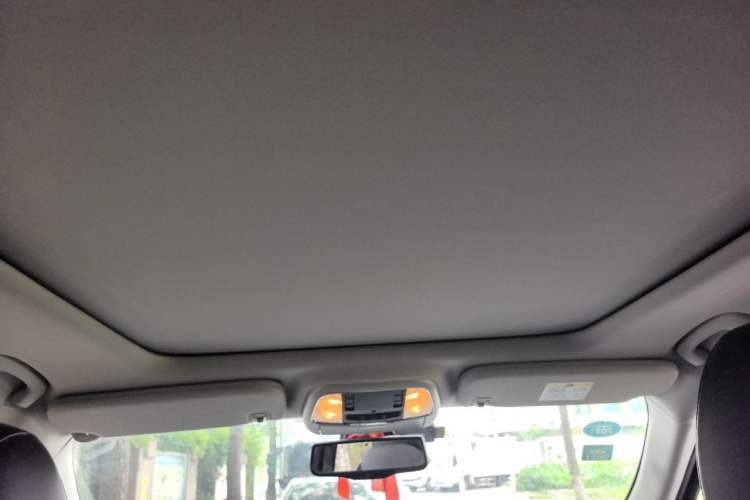 Used Jeep Grand Cherokee 2013 3.6L Comfort Navigation Edition Headliner