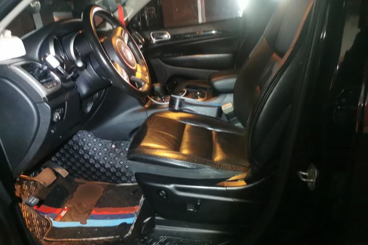Used Jeep Grand Cherokee 2013 3.6L Comfort Edition Left Front Seat