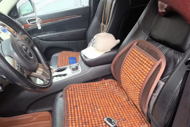 Used Jeep Grand Cherokee 2013 3.6L Luxury Navigation Edition Left Front Seat