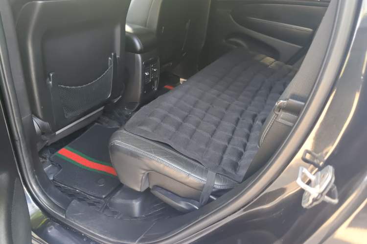 Used Jeep Grand Cherokee 2013 3.6L Comfort Navigation Edition Left Rear Seat